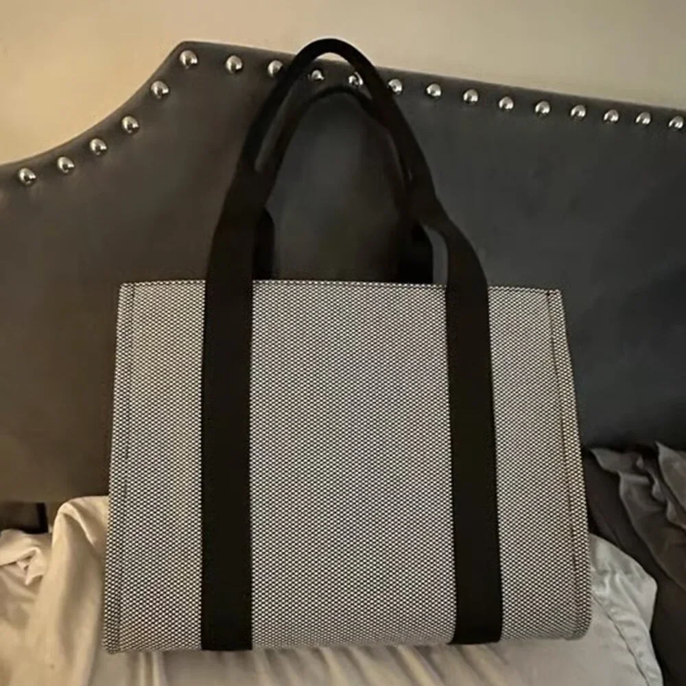 RARE Lululemon Canvas Tote Bag 10L Anchor Ivory Black Two-Tone NWT